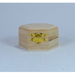 Cutie hexagonala mica - Obiect decorabil din lemn 5231